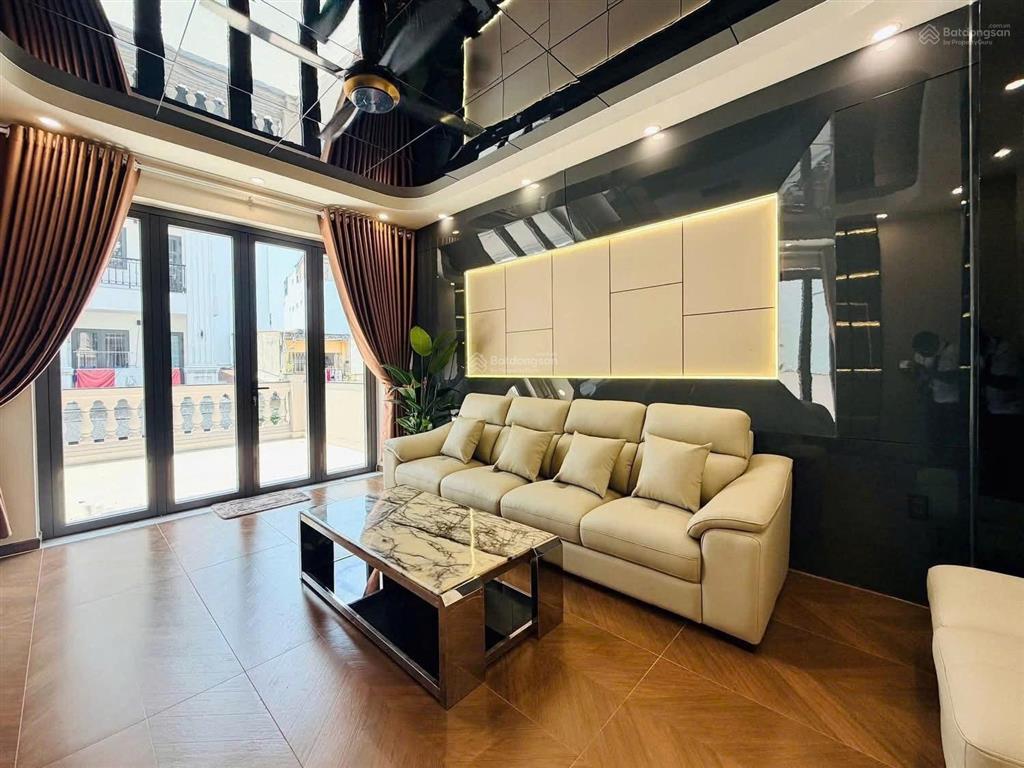 Bán nhà hẻm xe hơi 6m đậu trước nhà. phan xích long, pn. dt 82,5m2, giá thuê 19tr shr