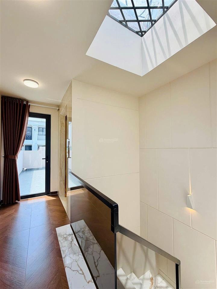 Bán nhà hẻm xe hơi 6m đậu trước nhà. phan xích long, pn. dt 82,5m2, giá thuê 19tr shr