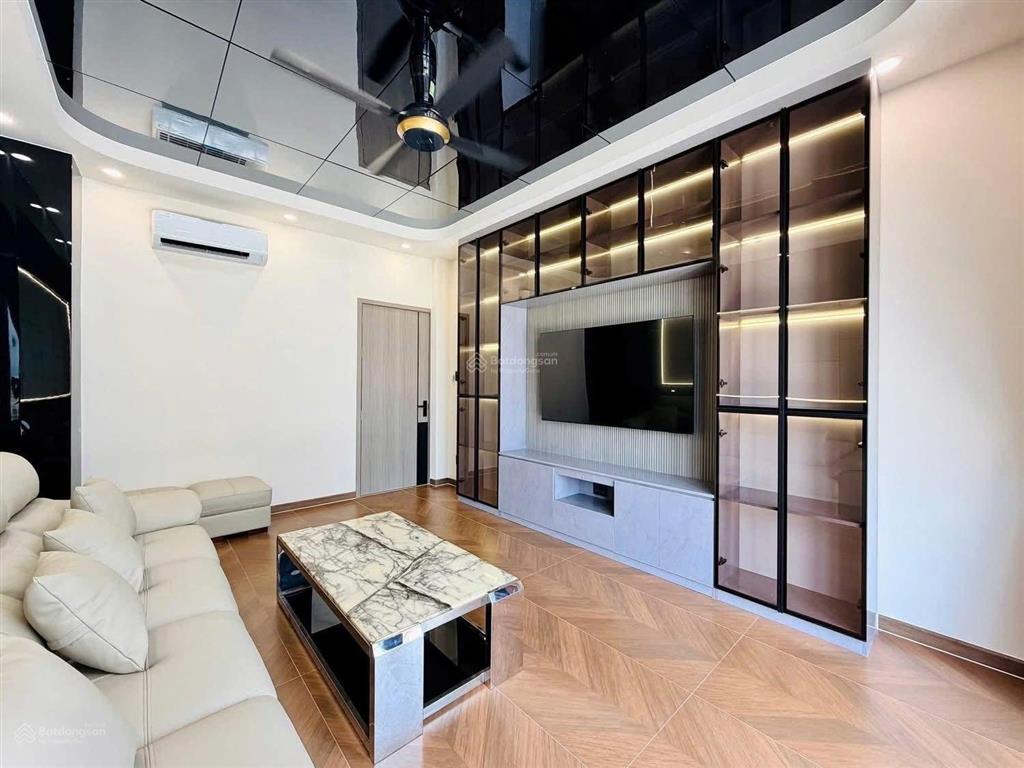 Bán nhà hẻm xe hơi 6m đậu trước nhà. phan xích long, pn. dt 82,5m2, giá thuê 19tr shr