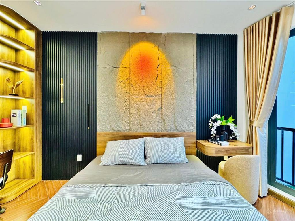 Bán nhà giá tôt ở hẻm 373 giá 2tỷ990tr nguyễn trãi, q1. dt 70m2, hẻm 5m, hđ thuê 19tr/th. shr