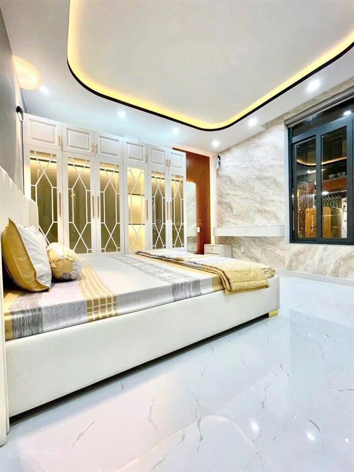 Cô 9 bán gấp nhà để kinh doanh 2 tỷ900tr dương bá trạc, q8, dt 72m2, hẻm 5m, thuê 19tr/th, shr