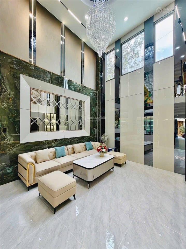 Bán gấp nhà hẻm 214 nguyễn trãi, q5. giá 4ty250tr dt 90m2, hẻm 5m, hđ thuê 19tr/th. sổ hồng riêng