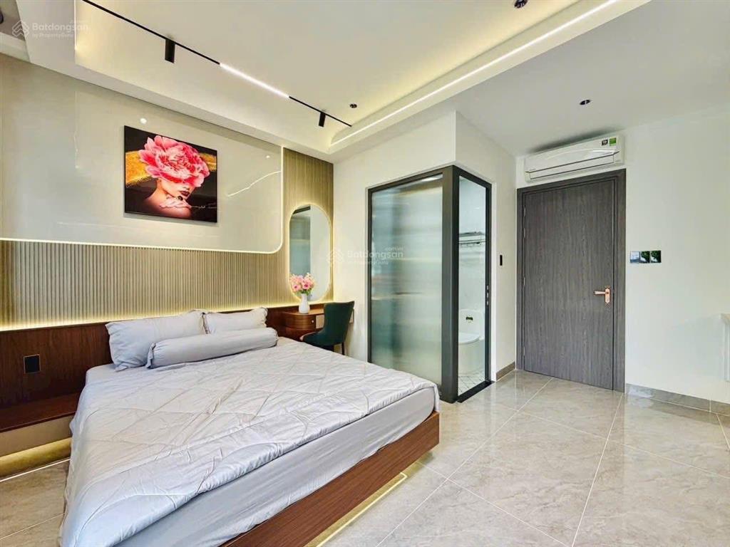 Bán gấp nhà hẻm 214 nguyễn trãi, q5. giá 4ty250tr dt 90m2, hẻm 5m, hđ thuê 19tr/th. sổ hồng riêng