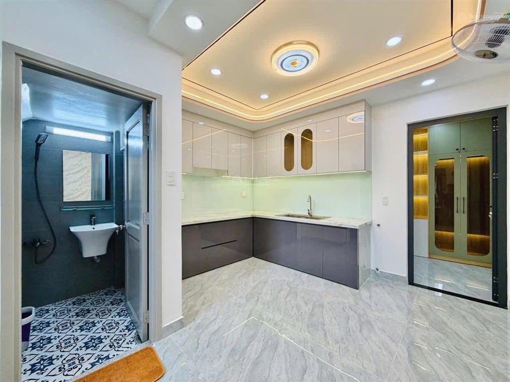 Cô chú sắp định cư mỹ cần bán gấp vườn lài, q12 dt 72m2 hẻm 6m, thuê 19tr sổ riêng