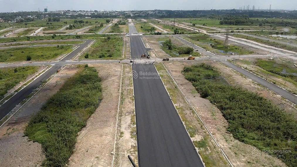 Bán đất 100m2 mà giá trị 2tỷ900tr, vị trí đắc địa nằm ngay khu vực đang phát triển, ôm trọn kcn