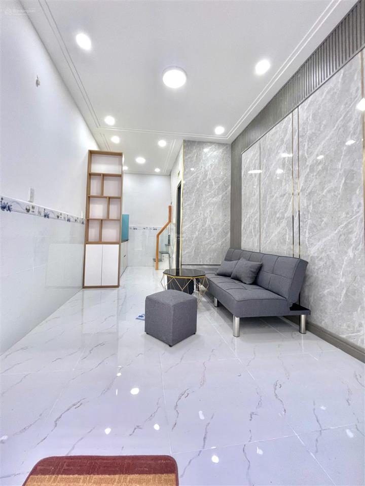 Nhà ngang 3,8m dài 6m 2pn có ban công full thổ cư gần cầu tham lương quận 12 giá 860tr còn bớt
