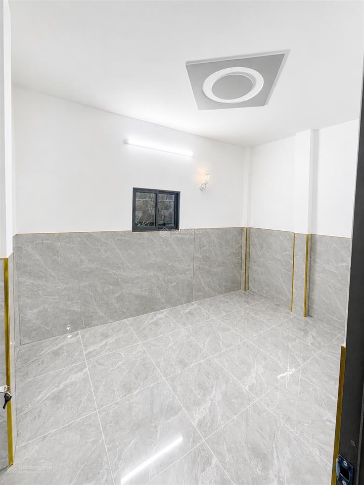 Bán nhà xây mới 4x8 đường tô ký ngay quân khu 7 quận 12 giá 1.380 tỉ còn bớt chính chủ