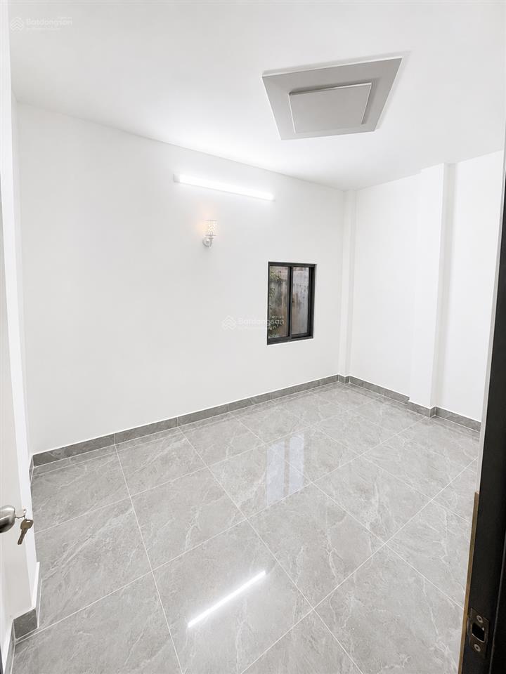 Bán nhà xây mới 4x8 đường tô ký ngay quân khu 7 quận 12 giá 1.380 tỉ còn bớt chính chủ