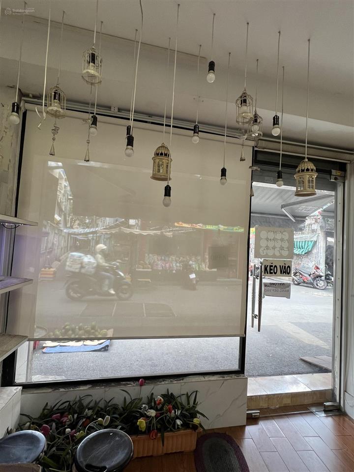 Cho thuê mặt bằng mặt tiền đường trần hữu trang