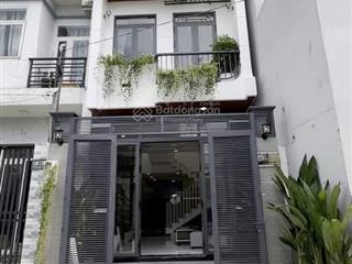 Bán gấp nhà 1 lầu 5x20. giá 760 triệu. ngay chợ bờ ngựa  hưng nhơn, đang cho thuê 20 triệu/tháng