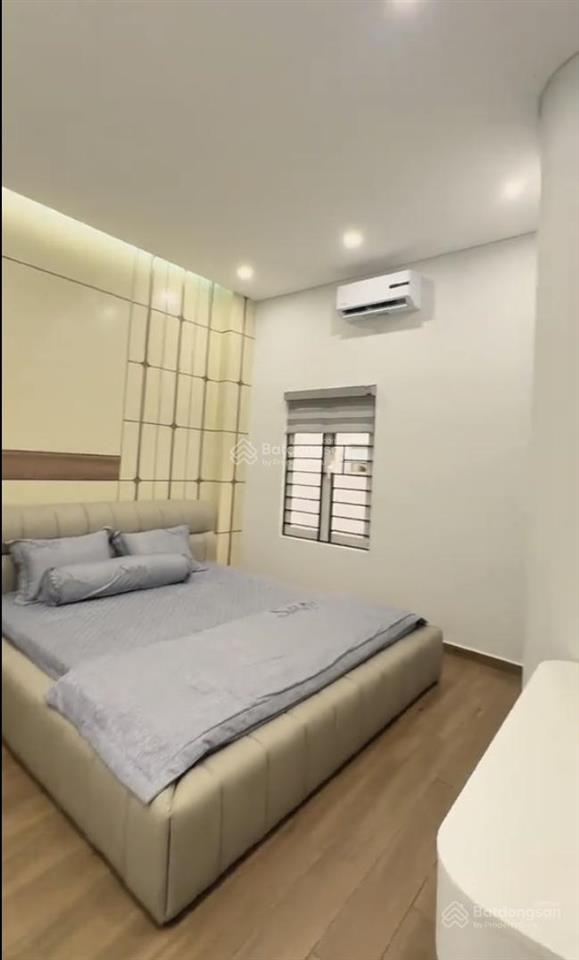 Chính chủ bán gấp nhà 1 lầu 5x22. giá 799 triệu. đường đoàn nguyễn tuấn, ngay chợ hưng long