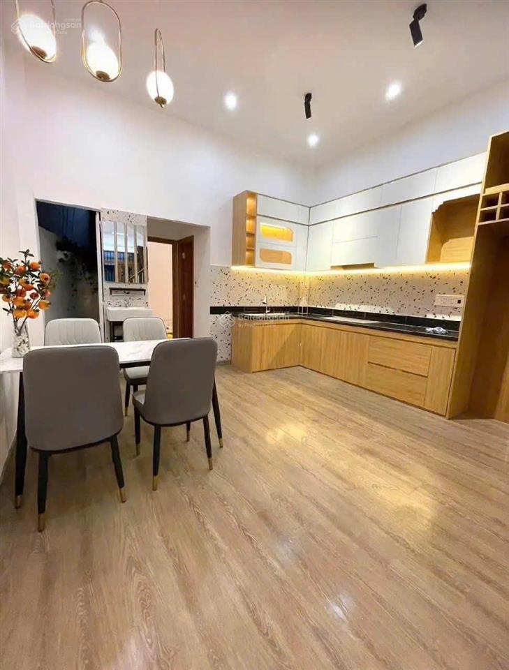 Chính chủ bán gấp nhà 1 lầu, 6x20m ngay chợ phú lợi. đang cho thuê 25 triệu/tháng