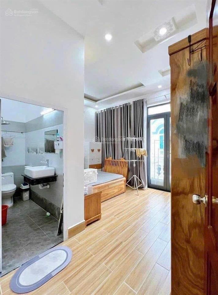 Chính chủ bán gấp nhà 1 lầu, 6x20m ngay chợ phú lợi. đang cho thuê 25 triệu/tháng