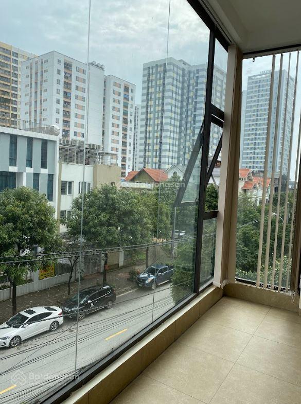 Cho thuê văn phòng linh đàm mặt phố bùi quốc khái ô tô đỗ 6.5 triệu/tháng