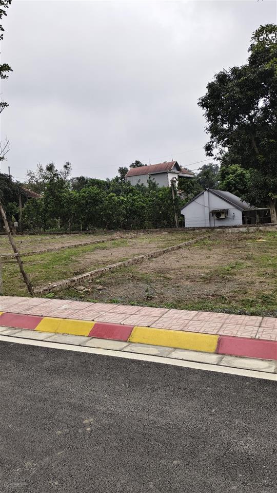 Bán đất đẹp trung tâm phú cát 100m2 thổ cư 2.8 tỷ cách quốc lộ 21a 200m, gần đại học quốc gia