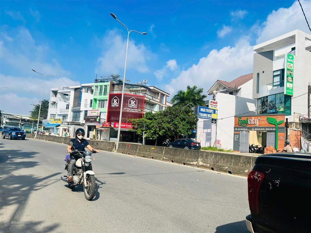 Đất gp xây building 8 tầng 1000m2 sàn mặt tiền liên phường, liền kề global city, khu công nghệ cao