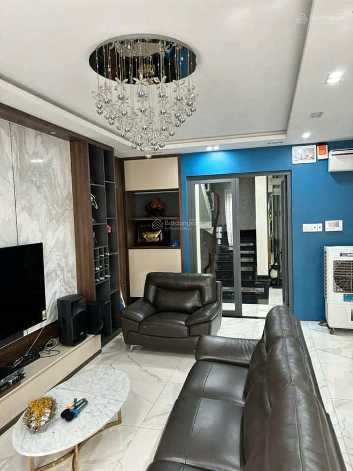 Hxh 8m|thông thoáng|nhà đẹp 4 tầng 10x10m, nội thất cao cấp, có thang máy vào ở ngay