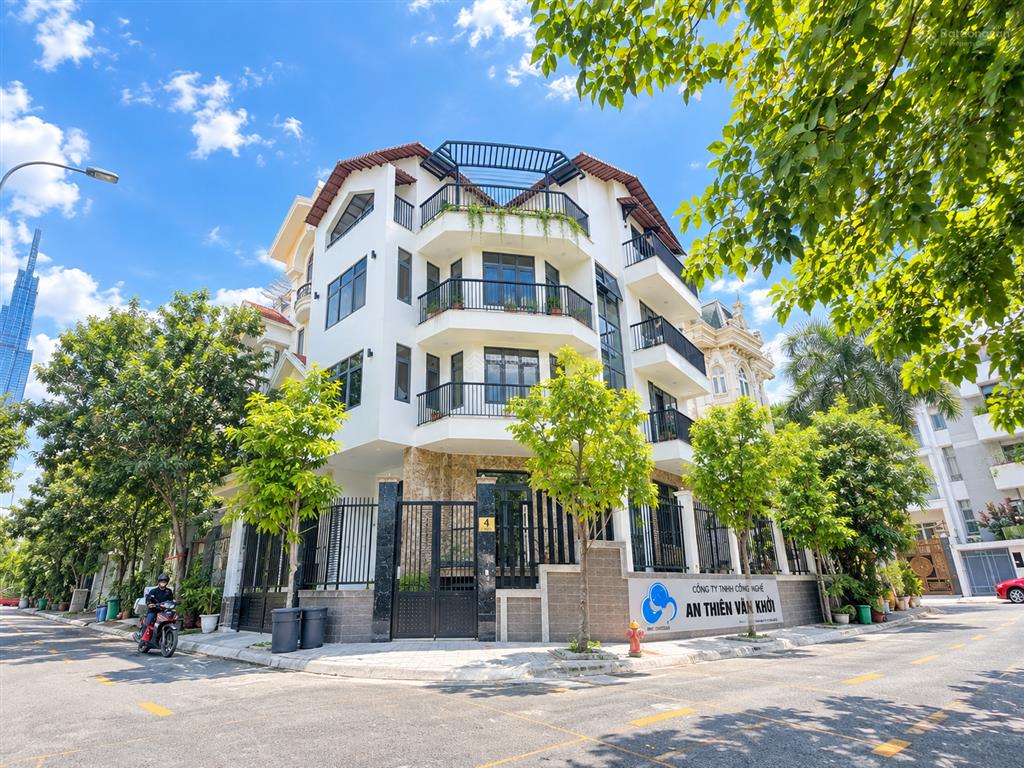 Hàng hiếm compound trần não  biệt thự góc 2mt, 4 tầng + hầm| view landmark, sát sông sg