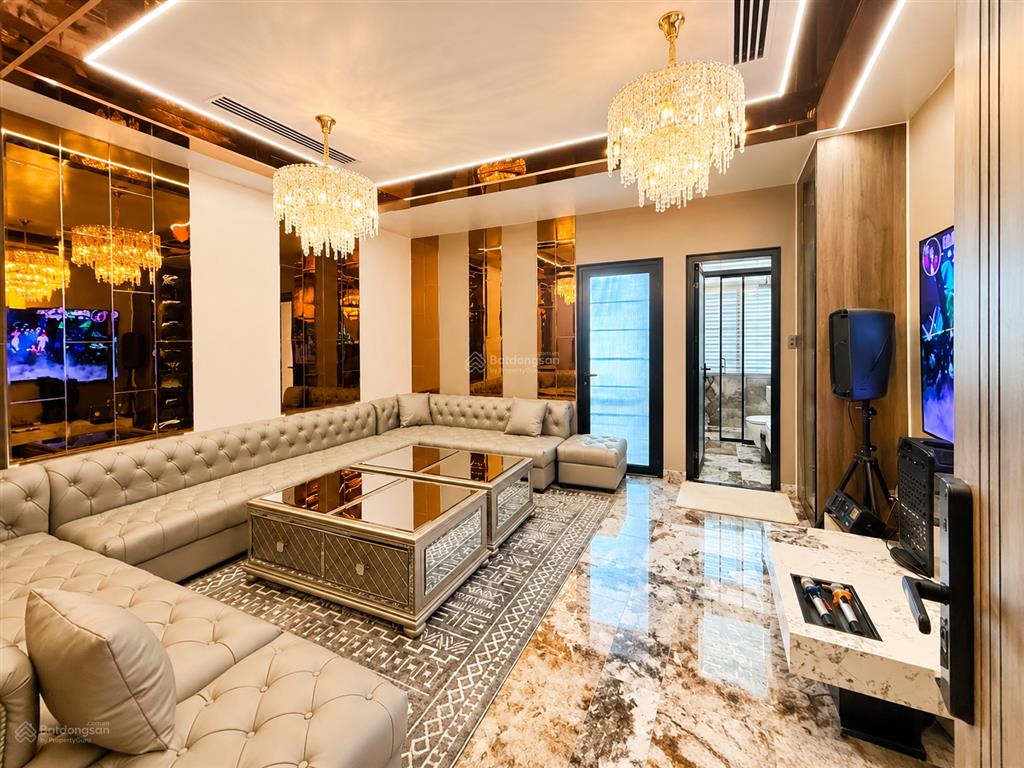 Chỉ 30 tỷ | biệt thự mới hầm + 5 tầng dt 430m2 vào ở ngay, gần sala thủ thiêm, quận 2