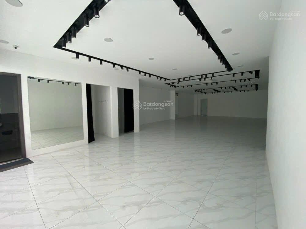 Xuống mạnh 30 tỷ! chủ cần bán nhanh tòa nhà mặt tiền hai bà trưng sát nhà thờ tân định quận 1