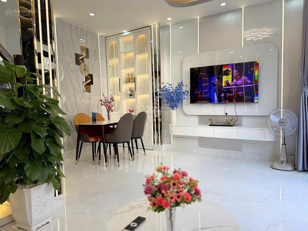 Nhà đường huỳnh tấn phát quận 7 (30m2) 1 lầu ,nhà mới vào ở liền.