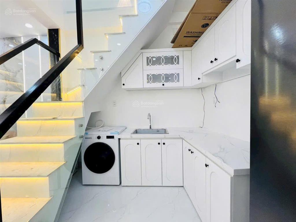 Nhà đường huỳnh tấn phát quận 7 (30m2) 1 lầu ,nhà mới vào ở liền.