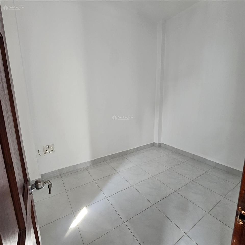 Bán gấp nhà mặt phố vị trí kinh doanh tại huỳnh tấn phát, nhà bè, 2,38 tỷ, 24m2, 4pn, 3wc