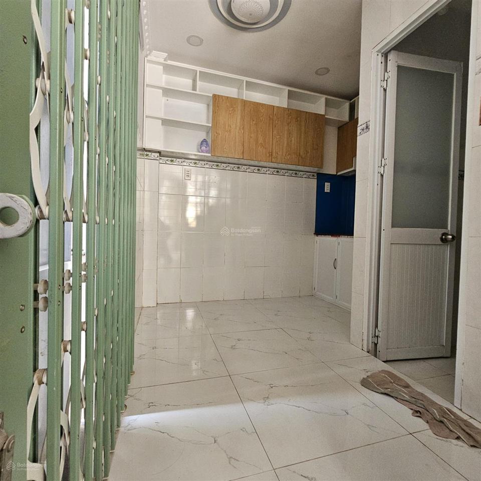 Bán gấp nhà mặt phố vị trí kinh doanh tại huỳnh tấn phát, nhà bè, 2,38 tỷ, 24m2, 4pn, 3wc