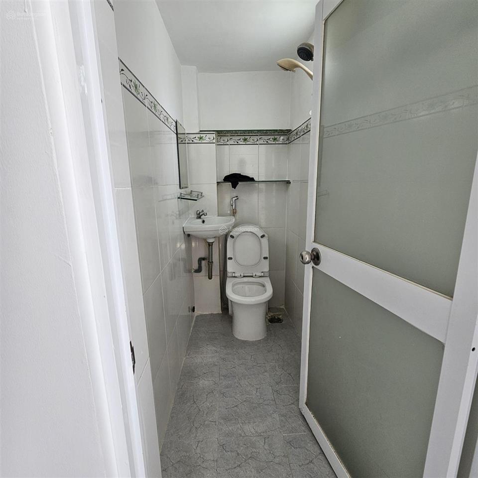 Bán gấp nhà mặt phố vị trí kinh doanh tại huỳnh tấn phát, nhà bè, 2,38 tỷ, 24m2, 4pn, 3wc