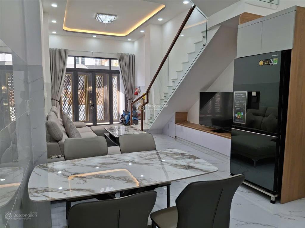 Bán nhà riêng tại huỳnh tấn phát, giá 5,95 tỷ, 72m2, 3pn, 3wc, đẹp, nhiều tiện ích