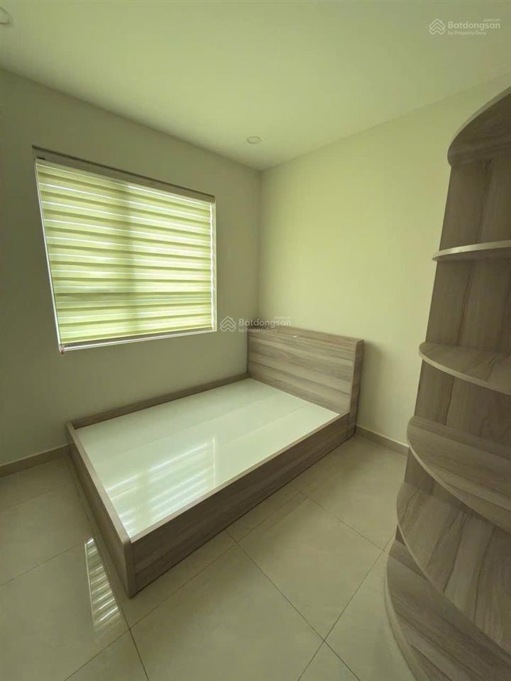 Cần cho thuê 1 phòng ngủ có nội thất ở ngay tại cc topaz q8 có parc mall