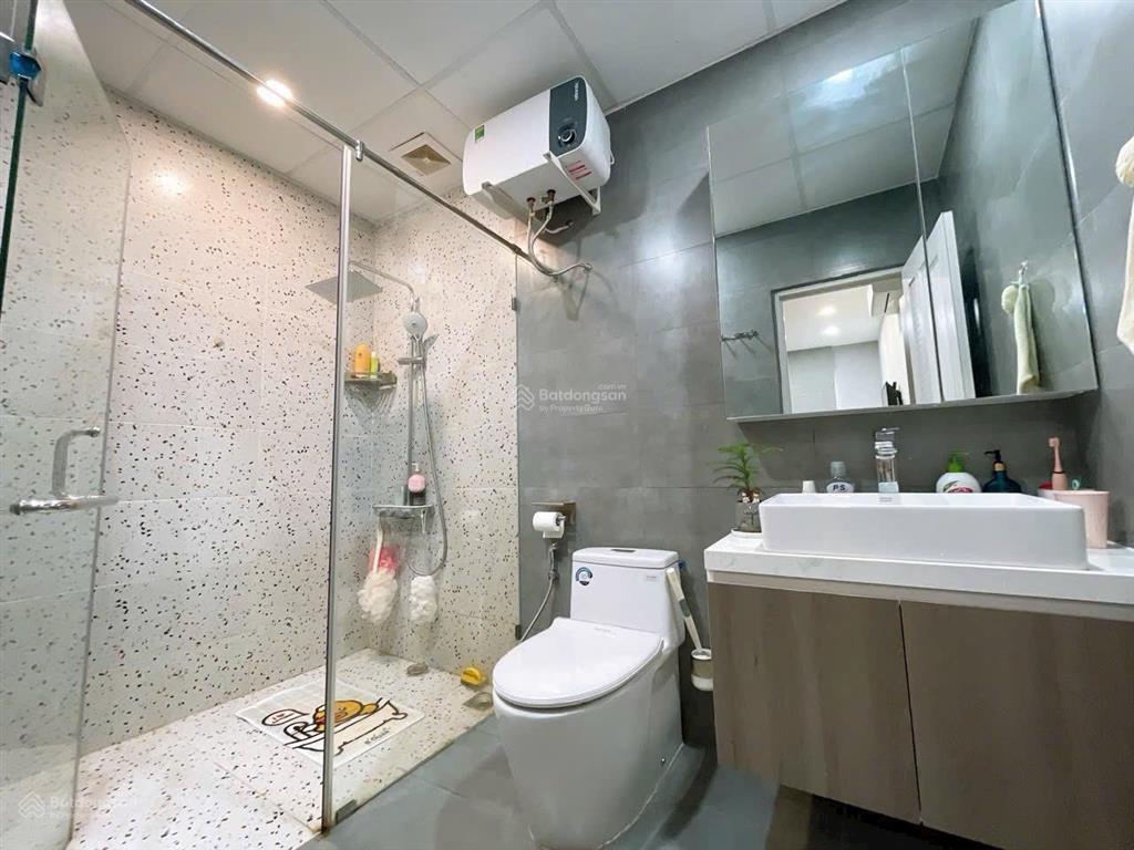 [quận 8, topaz elite ] làm việc chính chủ, mình cần cho thuê chung cư 2pn2wc nhà trống 10tr