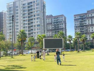 Chính chủ cần bán gấp ch sẵn sổ có ban công khu đô thị nhật mizuki, 2pn2wc tặng nội thất