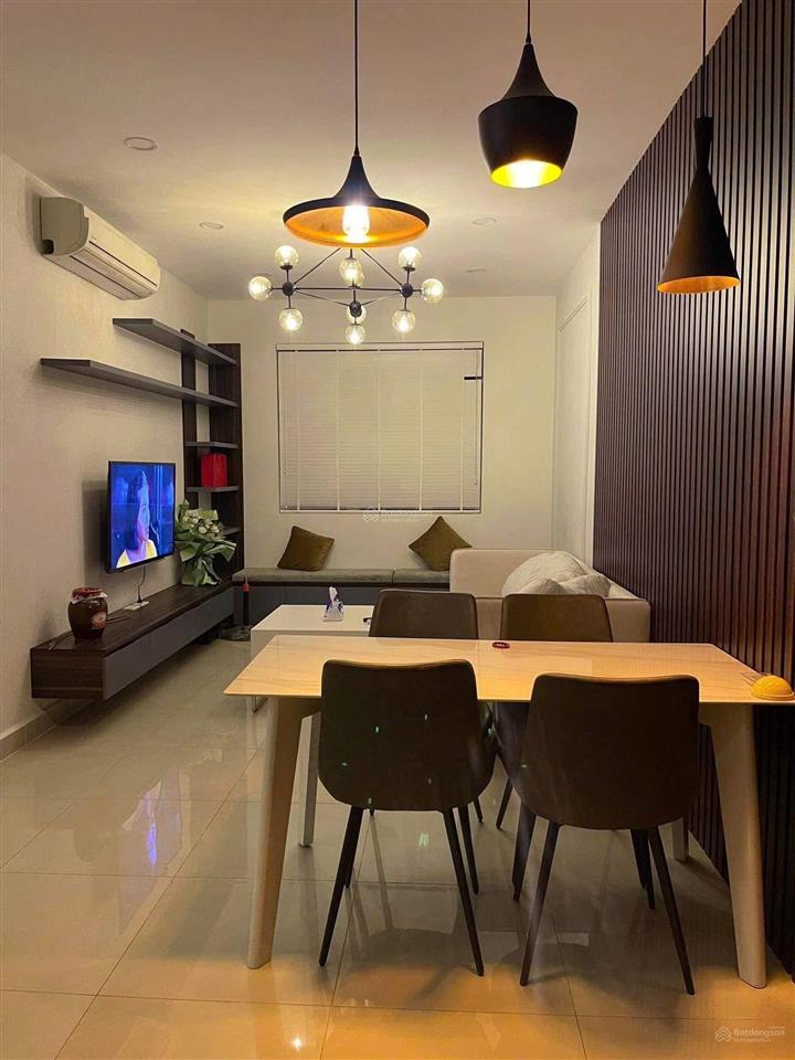 Bán nhà tặng full nội thất tặng luôn hợp đồng thuê 14tr/th, cc topaz elite có aeon mall