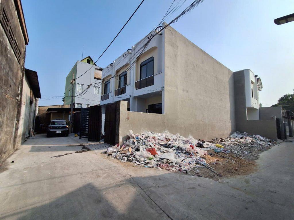 Nhà 1 lầu 1 trệt mới xây 3.3 tỷ _70 m2, sr hoàn công _3 phòng ngủ 