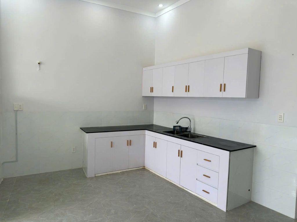 Nhà sổ riêng, thổ cư 100%,2.3 tỷ_65 m2