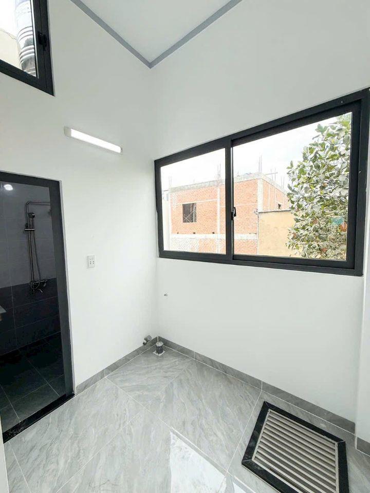 Nhà mới xây sr hoàn công 3.45 tỷ _61 m2_1 lầu 1 trệt sát đường Nguyễn Tri Phương 