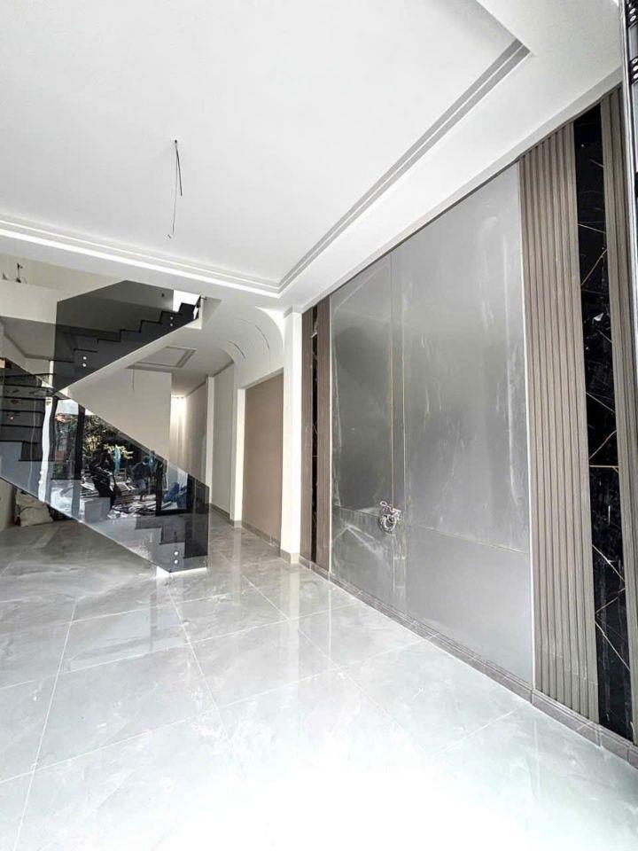 Nhà mới xây sát chợ Tân Vạn 3.85 tỷ_1 lầu 1 trệt 4 phòng ngủ
