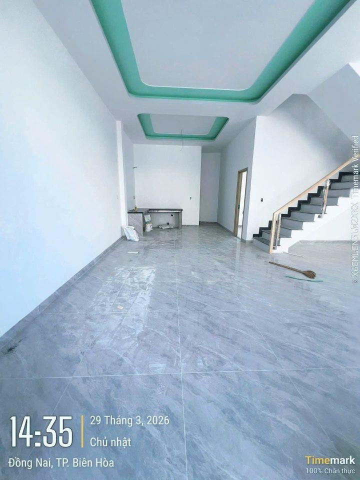 Nhà góc 2 mặt tiền 3.1 tỷ _70m2_ 1 lầu 1 trệt, đường 6m