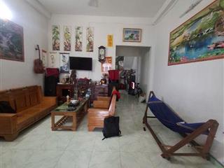 Nhà 1 lầu 1 trệt đường thông 3.3 tỷ -80m2, sân ô tô 
