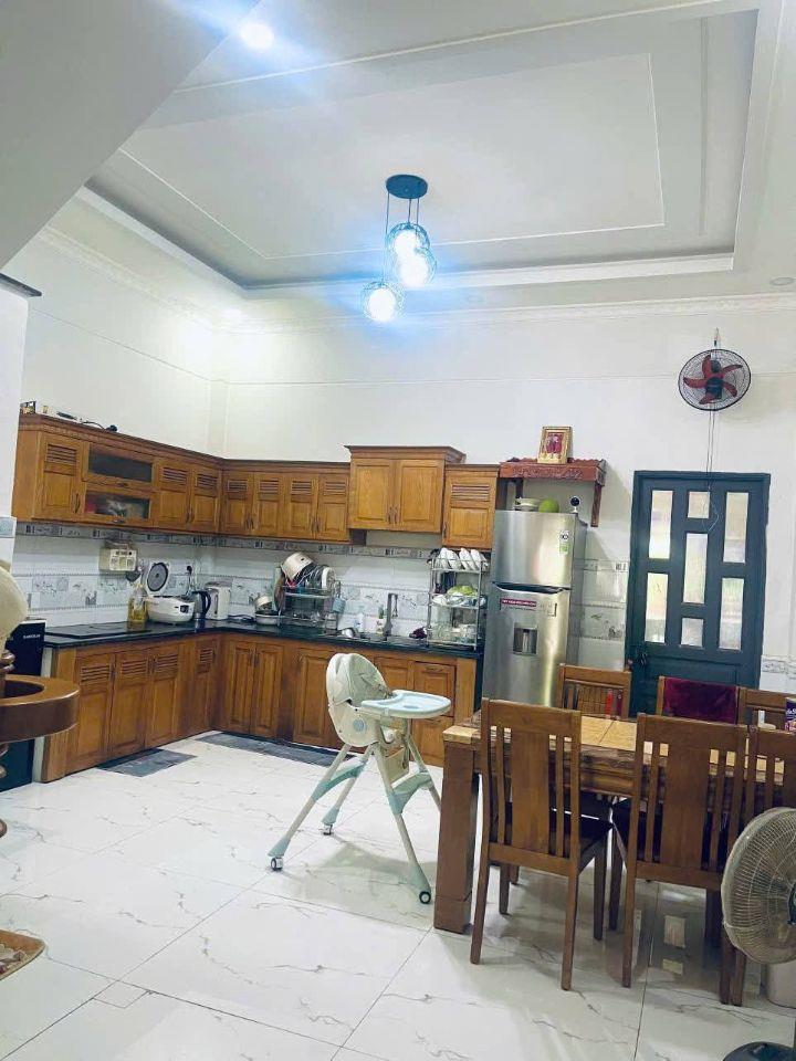 Nhà 1 lầu 1 trệt khu TĐC Hóa An 3.6 tỷ_ 75 m2,sân ô tô