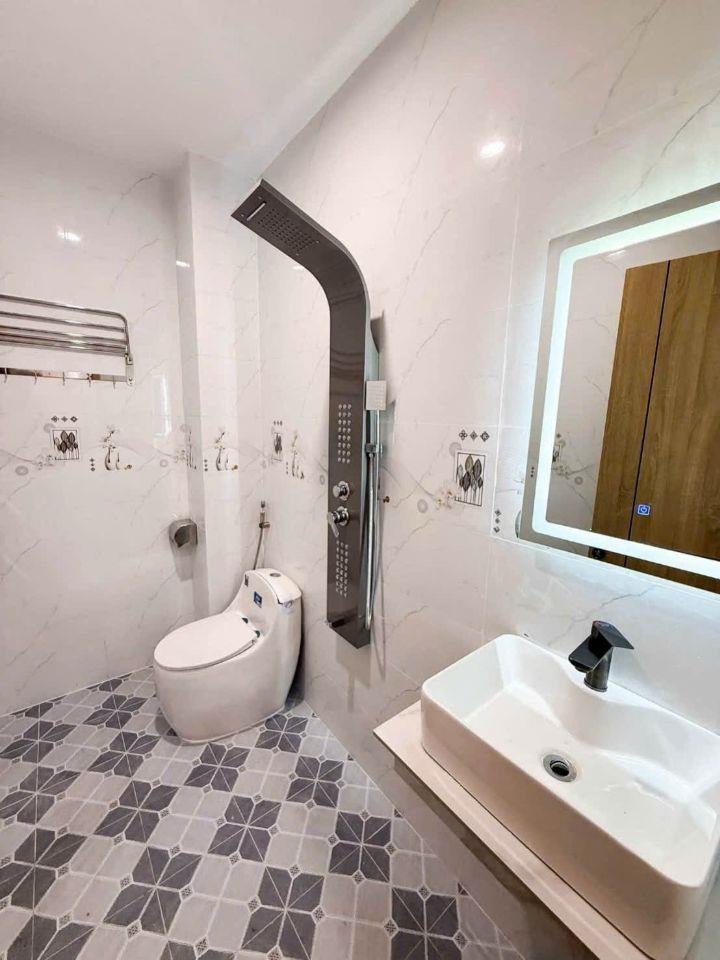  Nhà 1 lầu 1 trệt sr hoàn công 3.8 tỷ_80 m2-đường 6m
