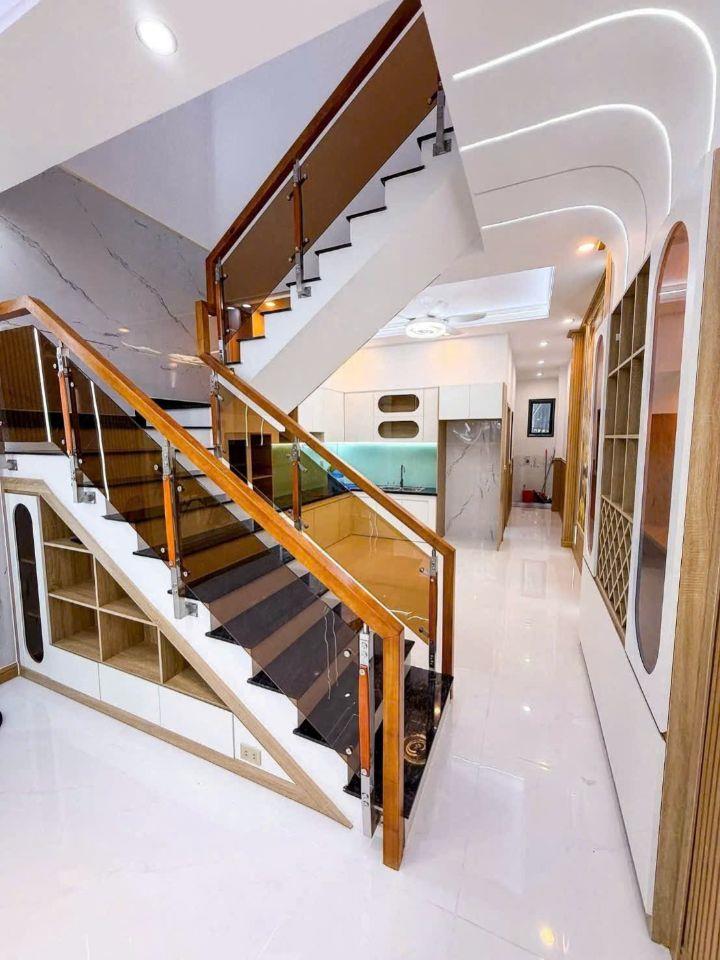  Nhà 1 lầu 1 trệt sr hoàn công 3.8 tỷ_80 m2-đường 6m