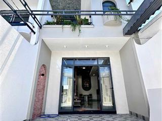 Nhà 1 lầu 1 trệt sr hoàn công 4.25 tỷ_90m2_ sân ô tô 7 chỗ