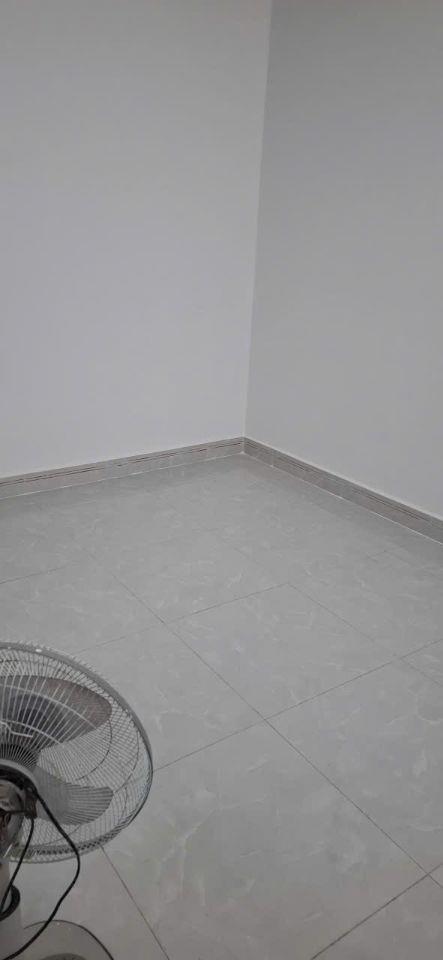 Nhà sổ riêng , hoàn công 2.95 tỷ_79 m2_1 lầu 1 trệt ,sân ô tô