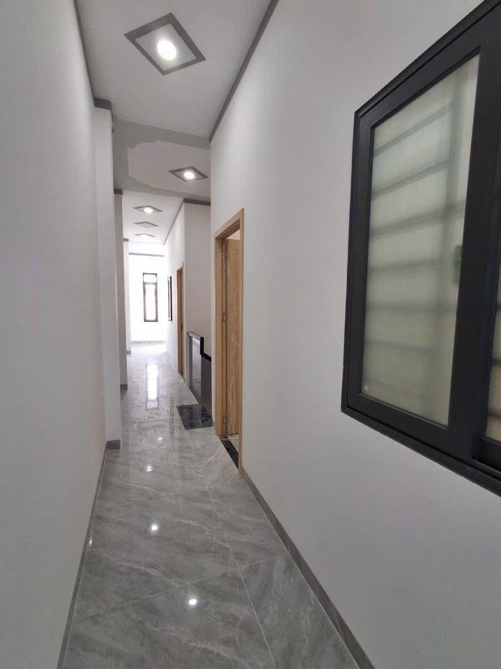 Nhà sr hoàn công mới xây 2 lầu 1 trệt 4.3 tỷ _81 m2, đường nhựa 12m khu TĐC Bửu Hòa 