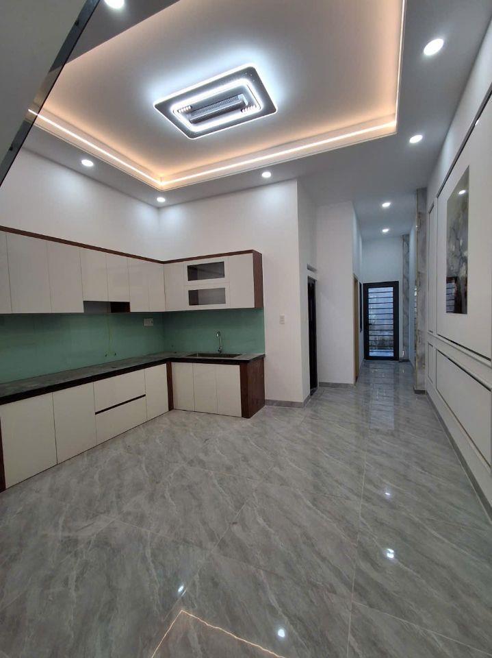 Nhà sr hoàn công mới xây 2 lầu 1 trệt 4.3 tỷ _81 m2, đường nhựa 12m khu TĐC Bửu Hòa 