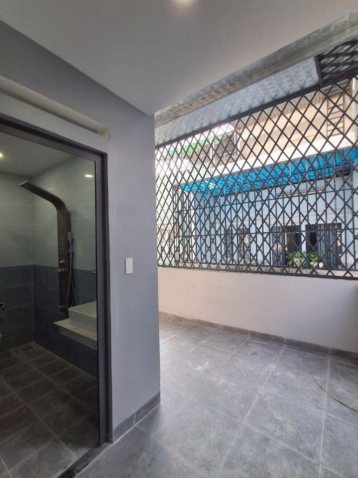 Nhà sr hoàn công mới xây 2 lầu 1 trệt 4.3 tỷ _81 m2, đường nhựa 12m khu TĐC Bửu Hòa 