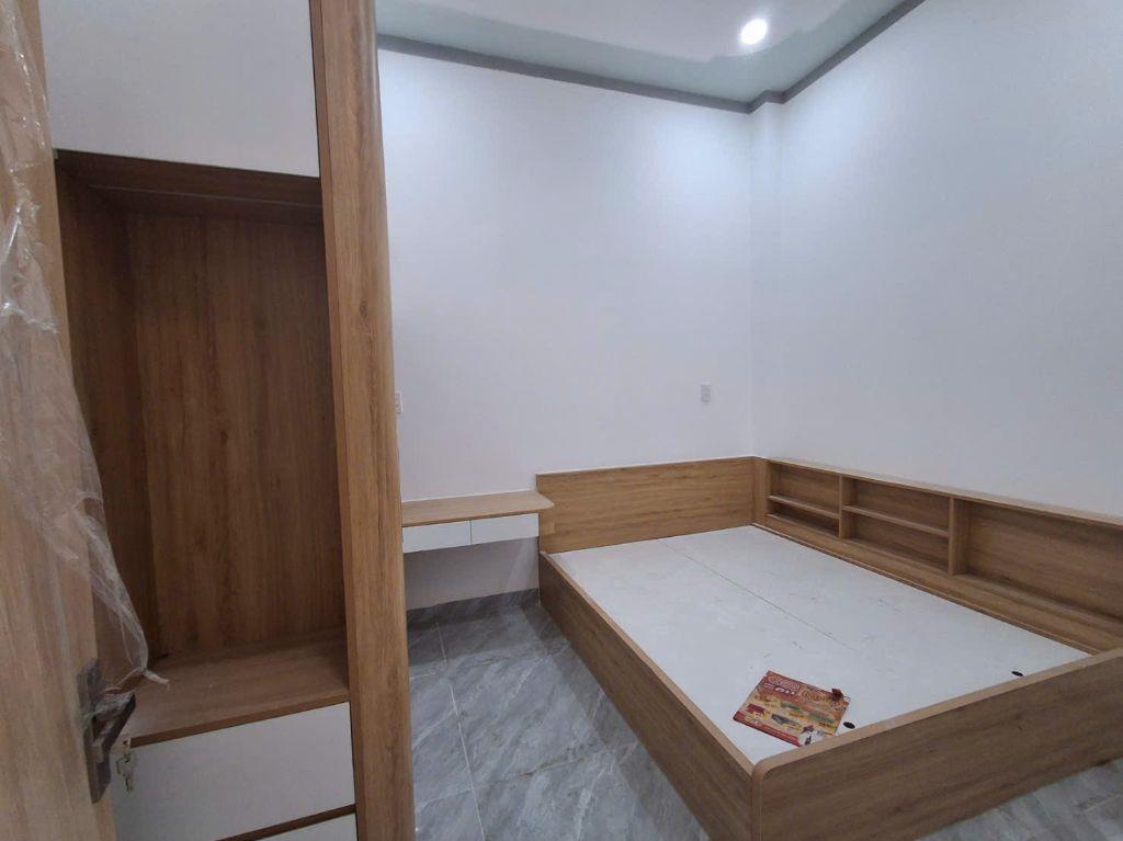 Nhà sr hoàn công mới xây 2 lầu 1 trệt 4.3 tỷ _81 m2, đường nhựa 12m khu TĐC Bửu Hòa 