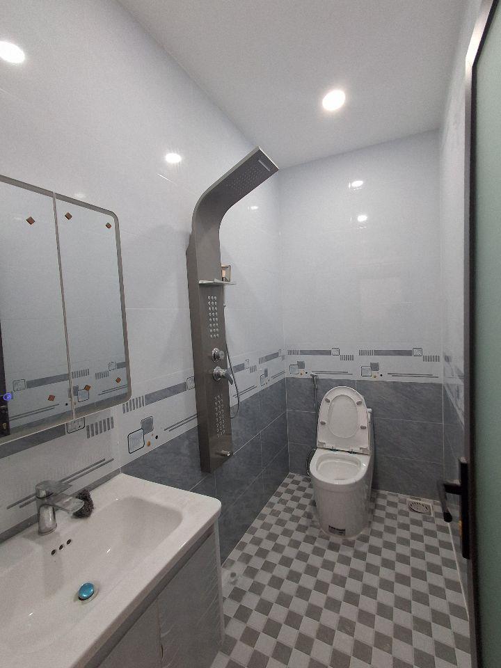 Nhà sổ riêng mới xây 2.8 tỷ _1 lầu 1 trệt_60m2_3 phòng ngủ, đường ô tô